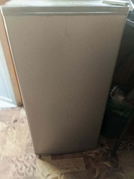 Продам мини холодильник