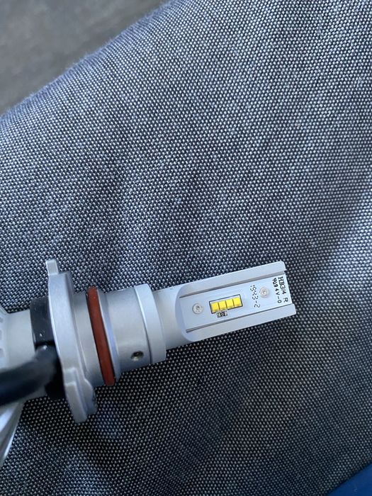 Set becuri auto/far LED Philips X-tremeUltinon HB3/HB4