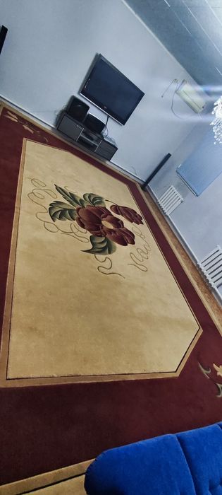 Продается ковер.