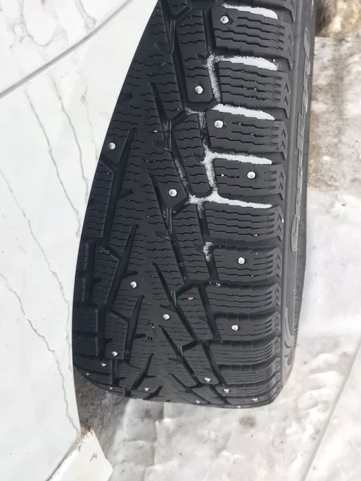 Продаю шины. В хорошем состоянии.