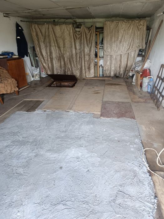 Продам гараж 4,5*6,3  по Герцена 3.