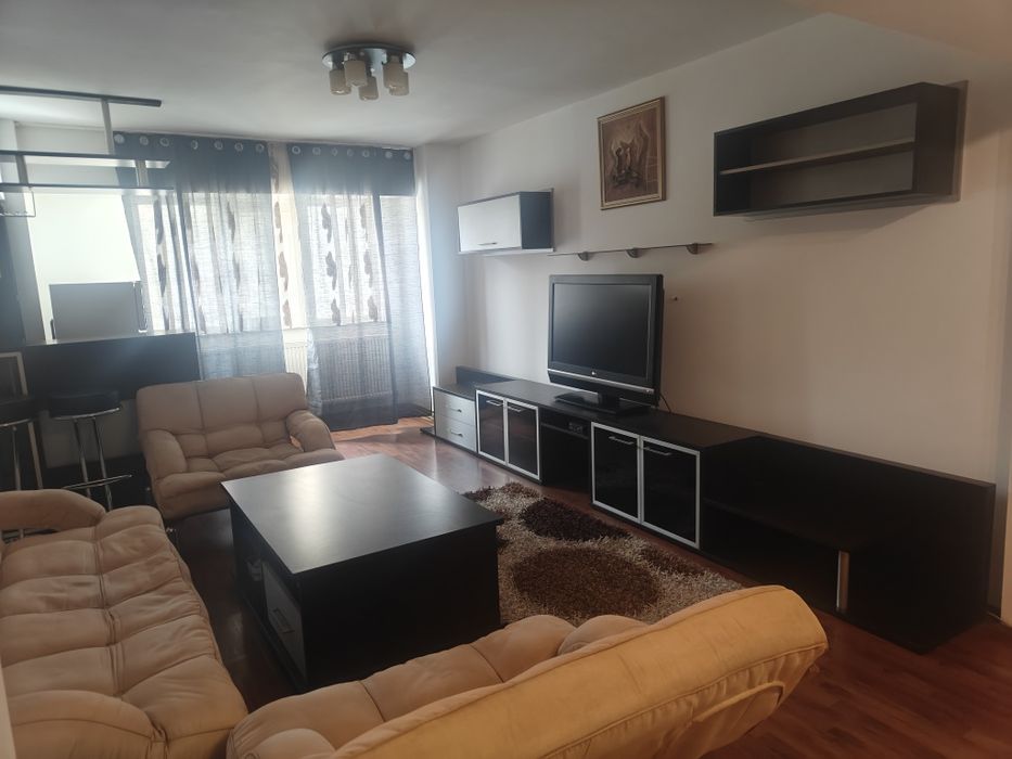 Vând apartament 105 mp.str.Horea