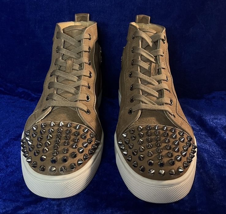Christian Louboutin Autentic 40