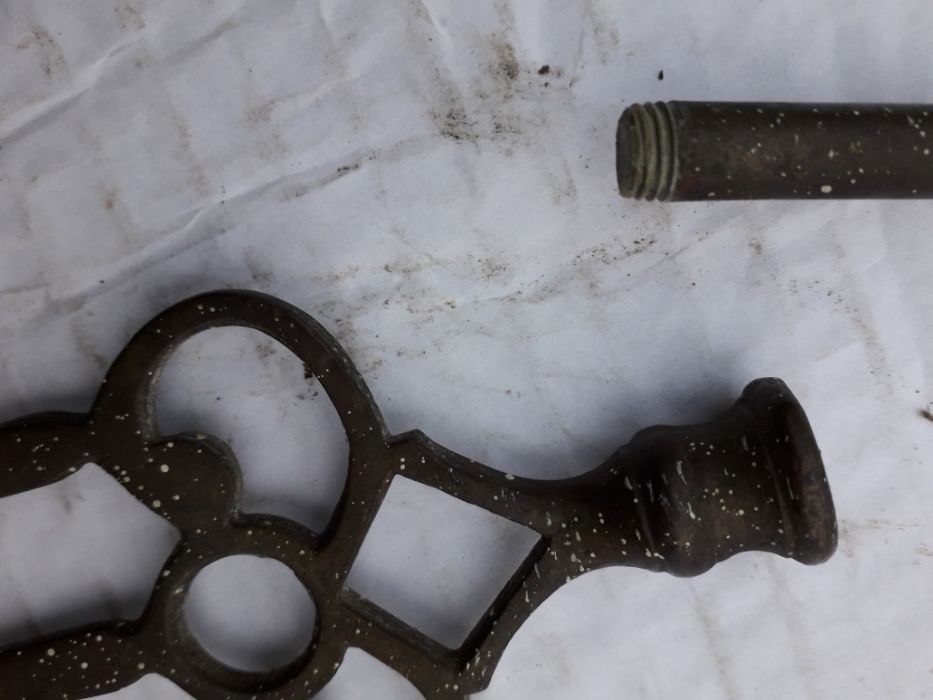 вилицата на аквамен