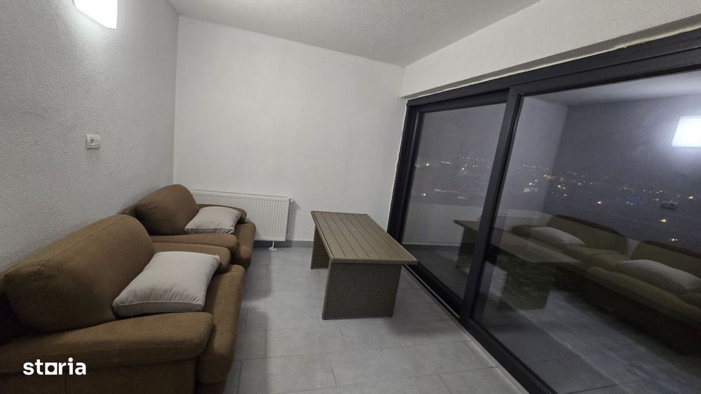 Penthouse 2 camere + birou, terasa, bloc nou, parcare – Craiovei