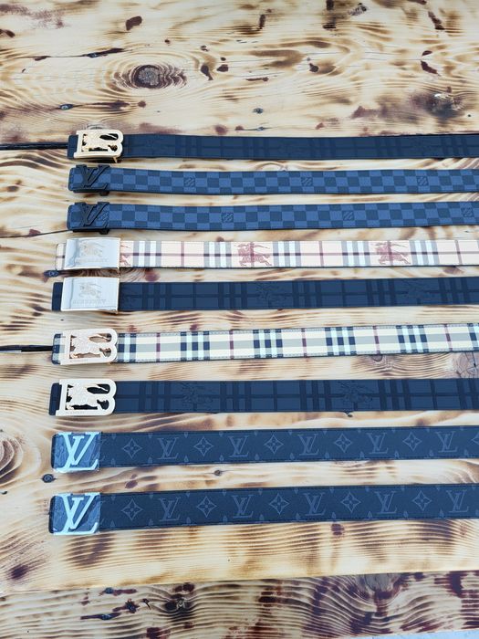 Curea Burberry cu 2 fete