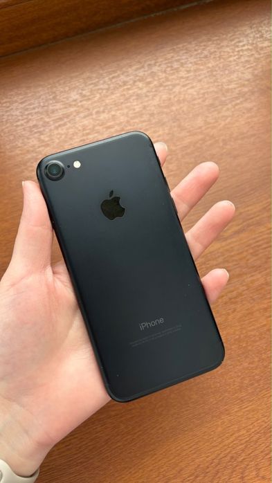 Продаю Айфон 7 32гб Iphone 7