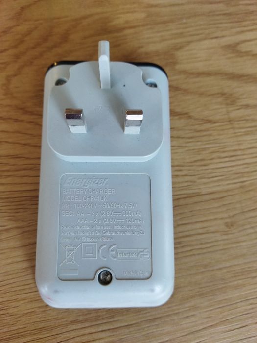 Зарядни за акумулаторни батерии АА,ААА
