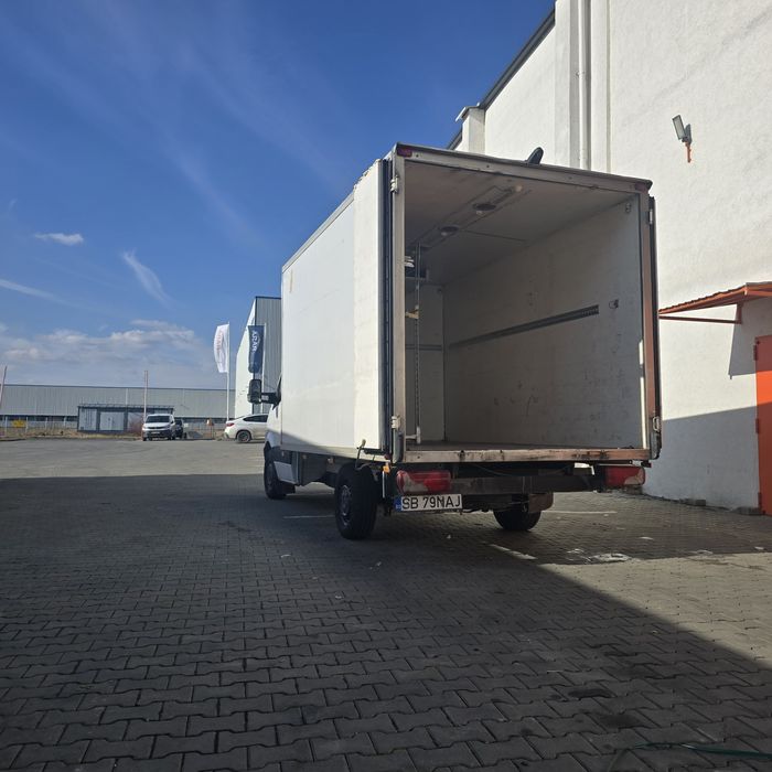 Transport frigorific si marfa generala