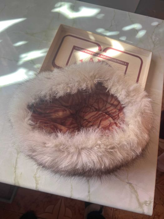 Caciula blana naturala, vulpe