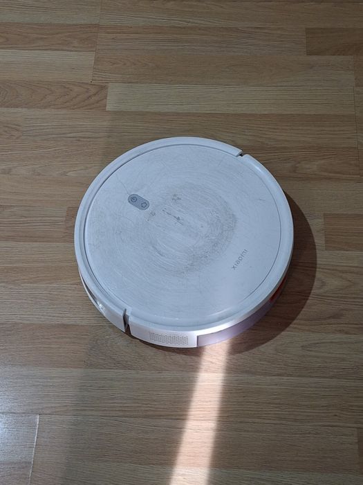 Робот-пылесос продам