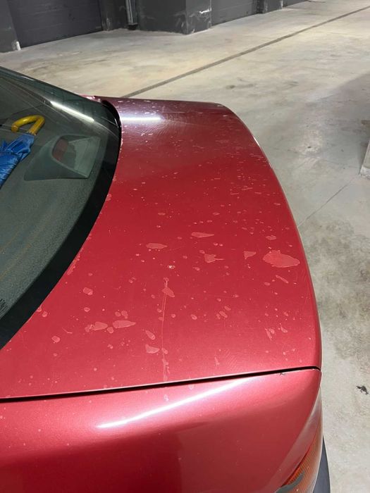 Продавам Тойота Авенсис 1.6