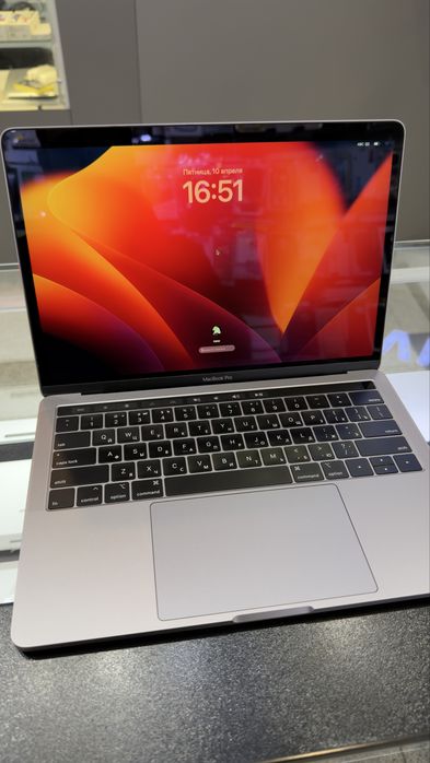 MacBook Pro 2019g 128GB Gray