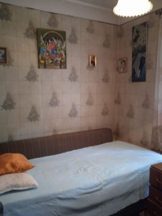 Продам дом с времянкой и участком