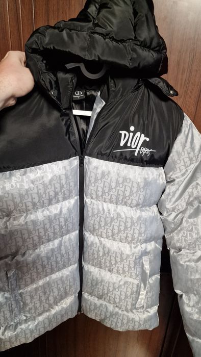 Geaca iarna groasa de barbati boss cadoul perfect