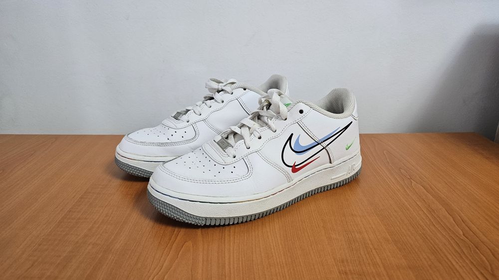 Nike Air Force 1 Low (Multi-Swoosh) – Mărimea 37.5 EUR