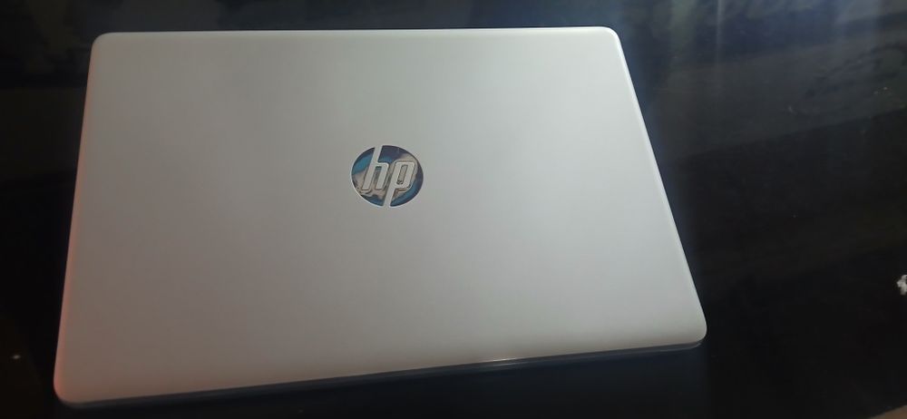 HP  laptop 15-dw1xx