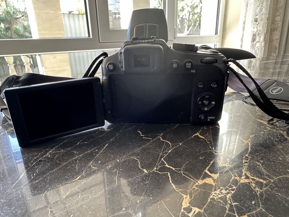 Leica V-LUX 4 фотоаппарат