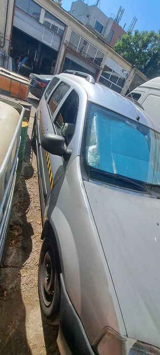 Dacia Logan MCV 1.6 MPI (2009) + GPL