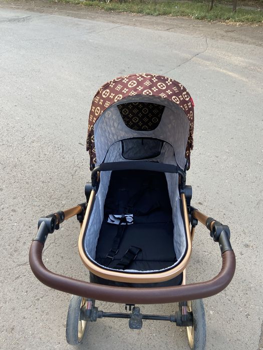 Продам детскую коляску