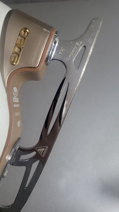 Коньки для фигурного катания