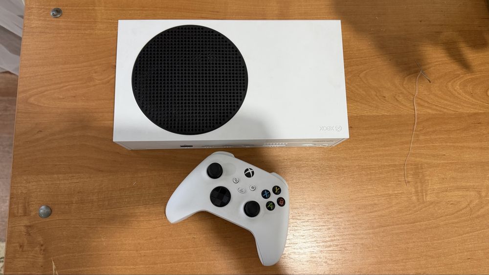 Xbox Series S продам