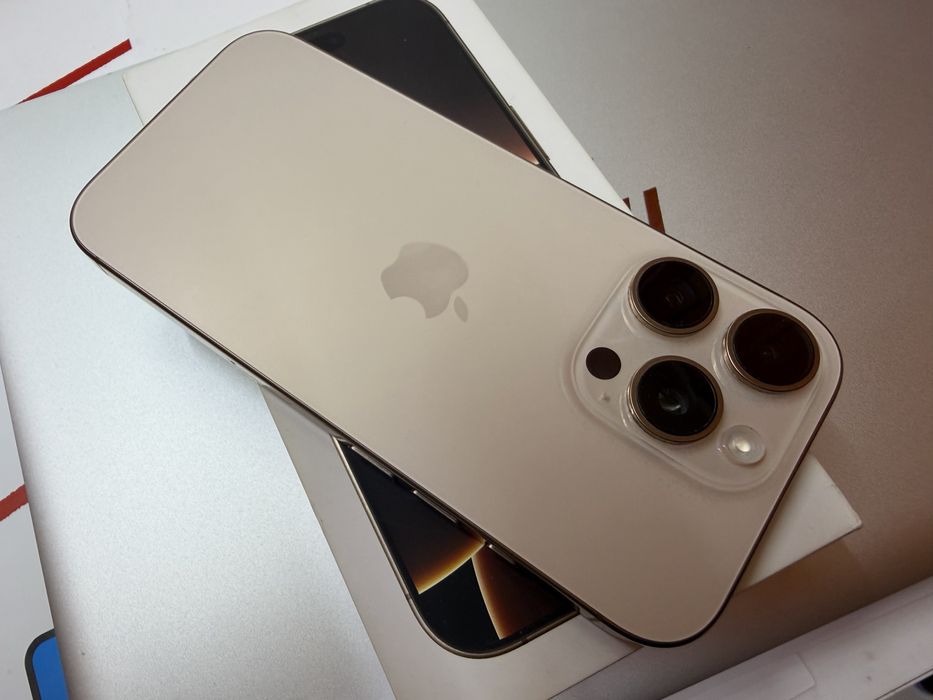 iPhone 16 pro Desert 128gb Отличен !