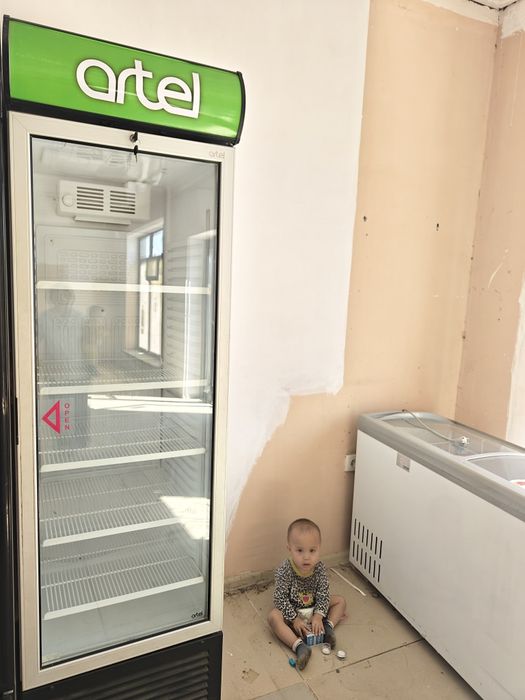 В комплекте два холодильника б/у в хорошем состояний