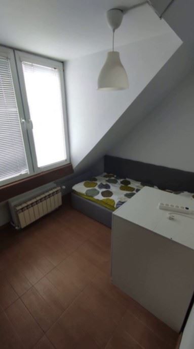 Дава се под наем Тристаен апартамент в София, Център - 70 кв.м за 797.64 € - Снимка #4