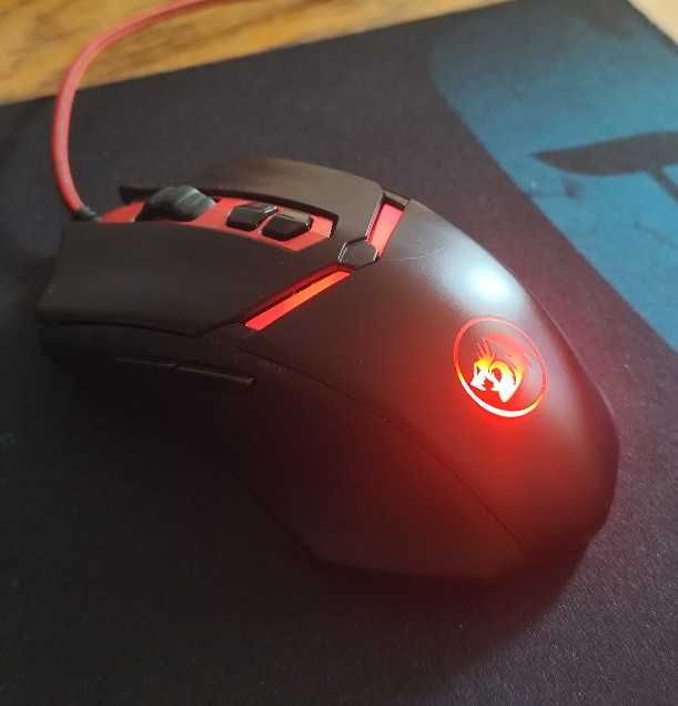 Vând mouse Redragon Nemeanlion