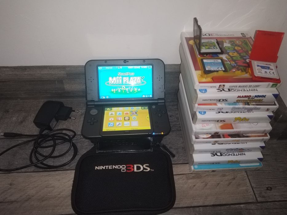 Nintendo 3DS XL -