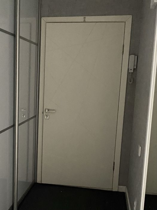 Продам межкомнатные двери