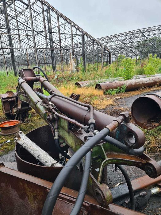 Трактор ЮМЗ-6 экскаватор