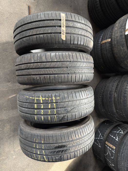 205/55/16 - Michelin