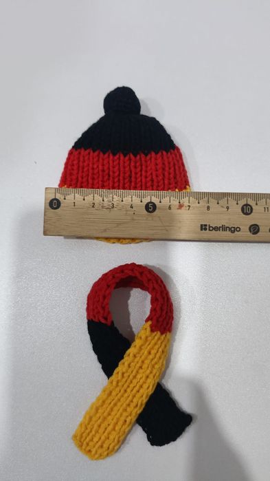 Шапочки на знач Мерседес