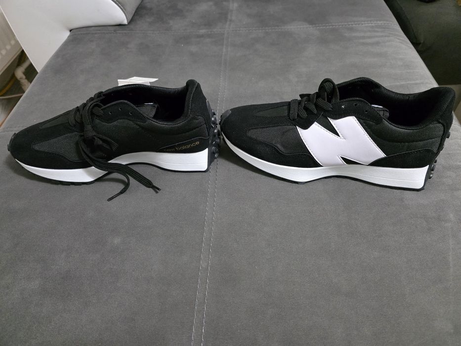 Adidași noi New Balance marimea 43