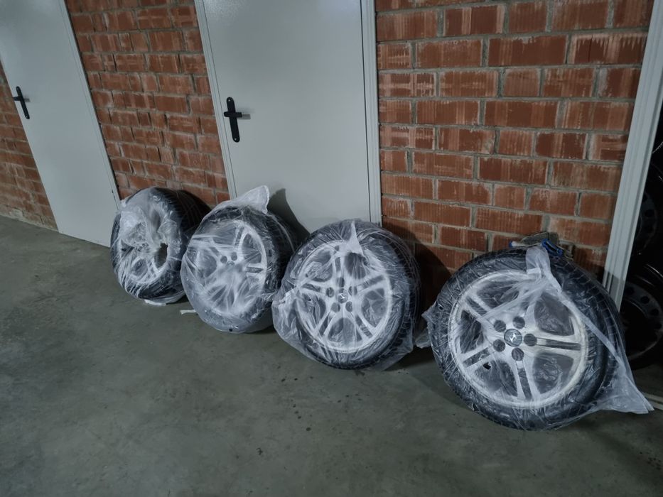 Диски R17, 5/114,3 (центр 67,1)