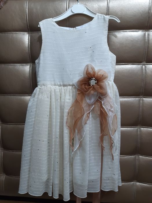 Продам детские платья