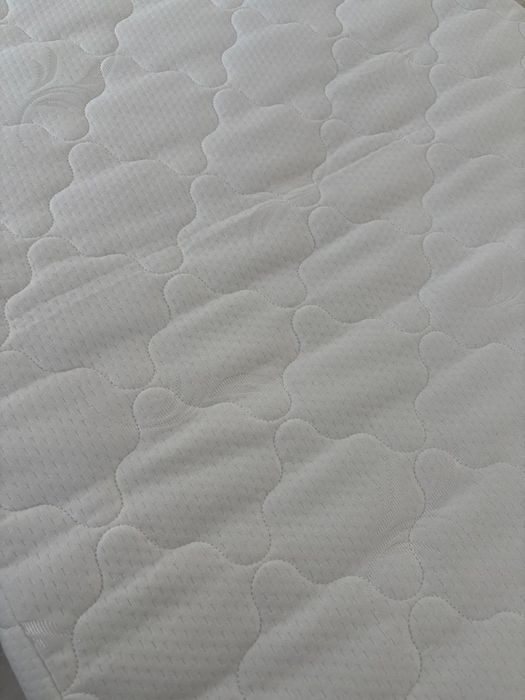 Продам детский овальный матрас