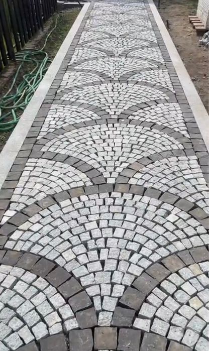 Vând piatră cubică naturală de pavaj istoric și montez