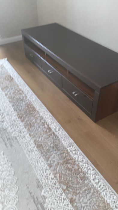 Продам комод  по символической  цене 5000 тенге