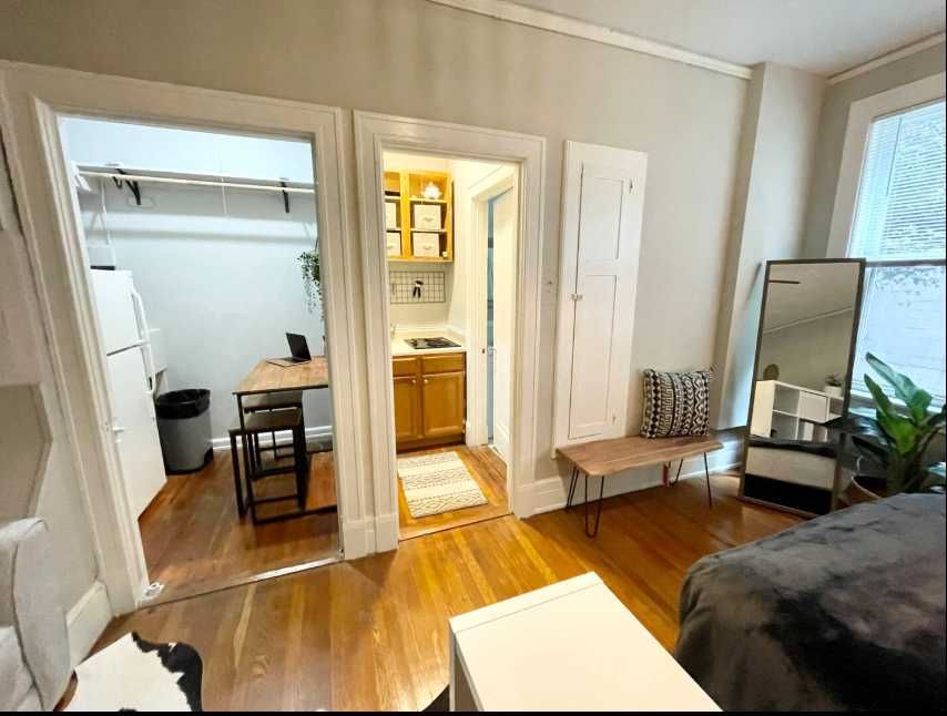 Дава се под наем Едностаен апартамент в София, Център - 35 кв.м за 280.5 € - Снимка #4