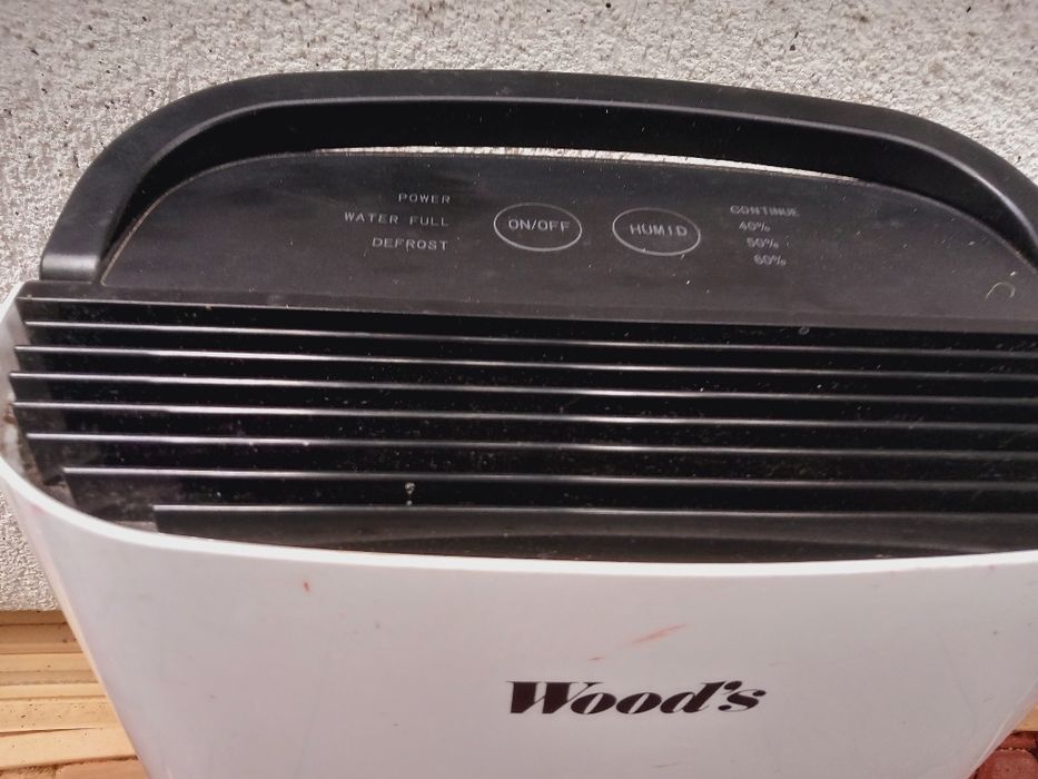 Vand Dezumidificator, cu sistem de curățare usor