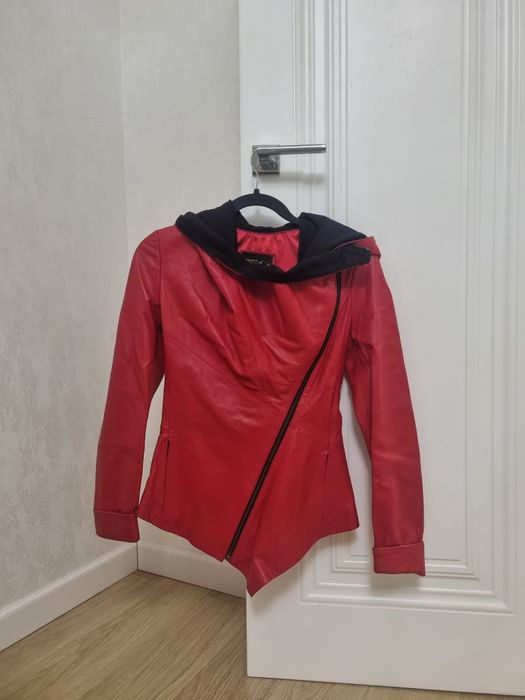 Куртка кожаная женская