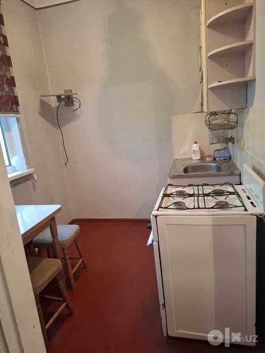 СРОЧНО !! Продается квартира в Яшнабаде 2/2/4 ( 46 кв/м ) Авиасозлар 3
