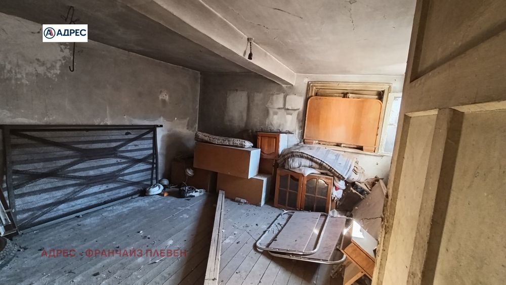 Къща в Враца, област-с.Девене площ 70 цена 47000
