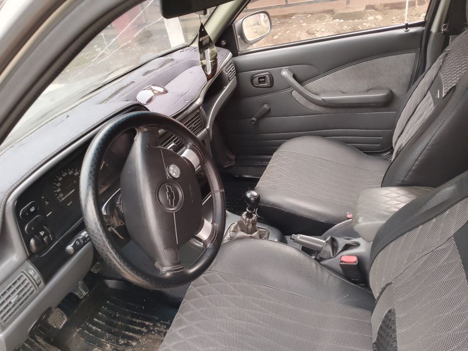 Нексии 1 сотилади