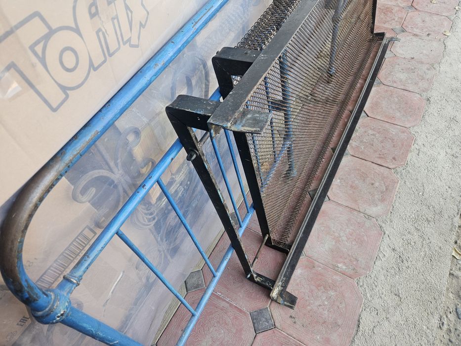 Железный кровать