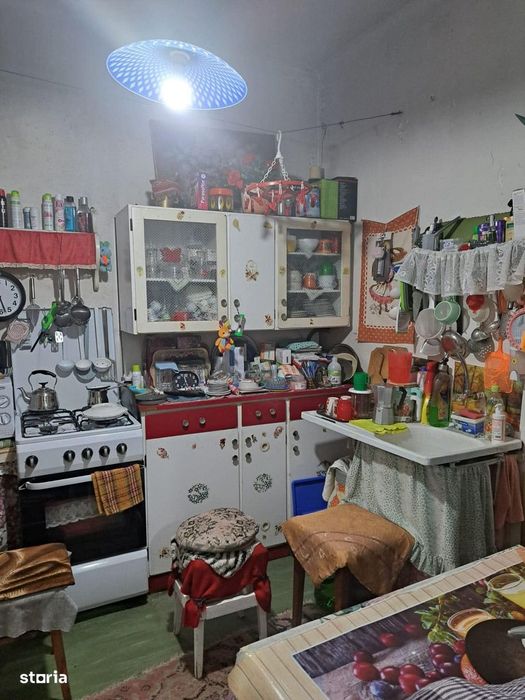 URGENT ! Casa 2 camere pe un nivel , Str. Basarabia , 78.800 euro neg.