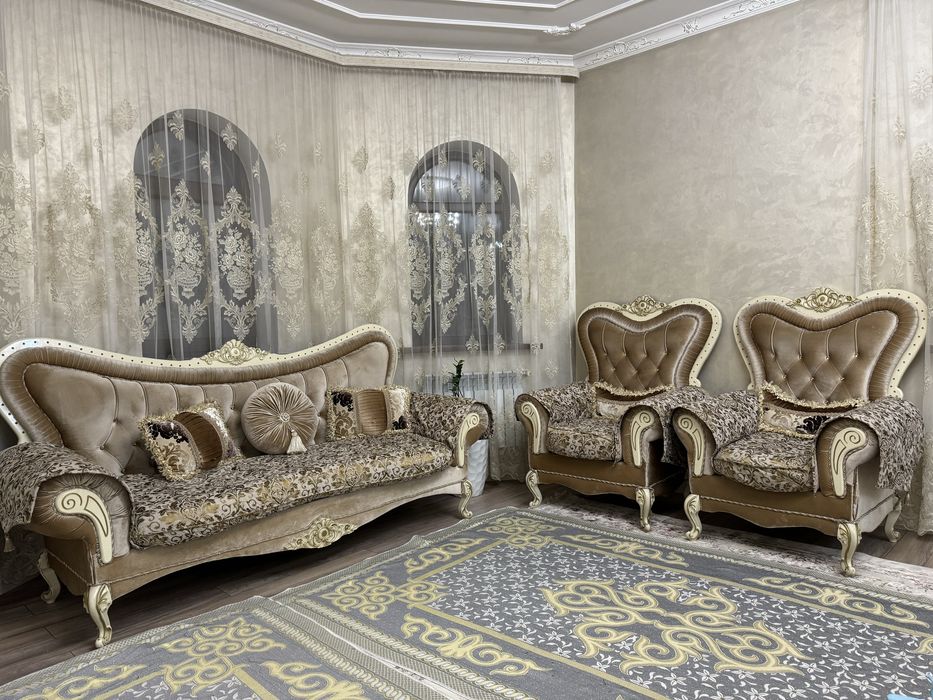 Мягкая мебель для гостиной